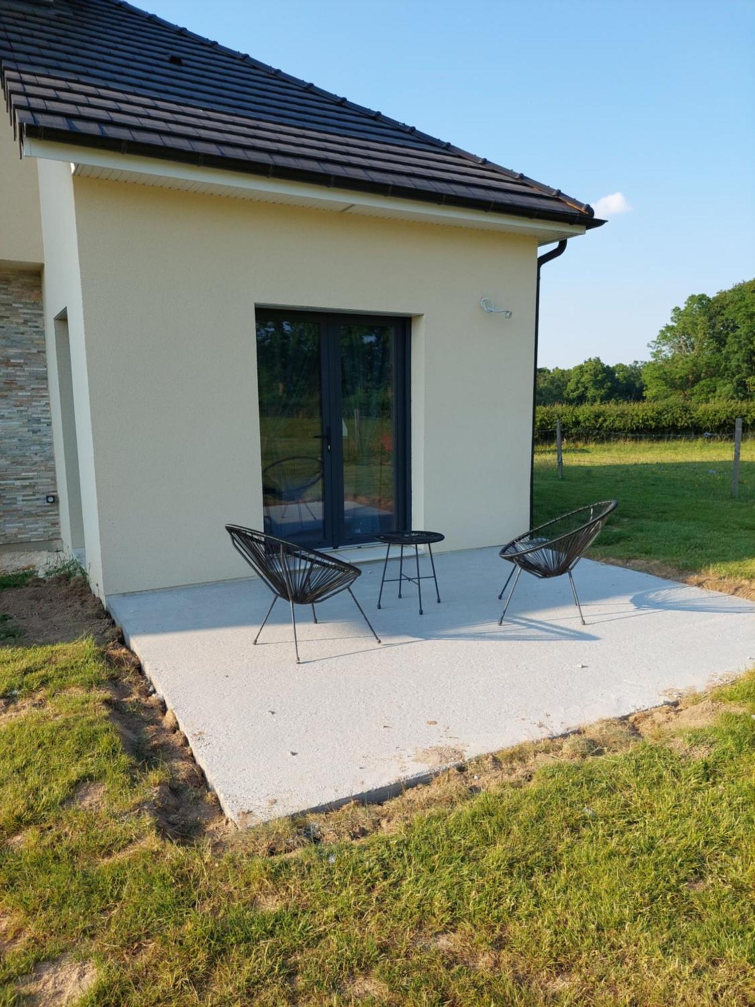 Studio A La Campagne, 5 Minutes De L'Autoroute Vieux-Manoir Luaran gambar